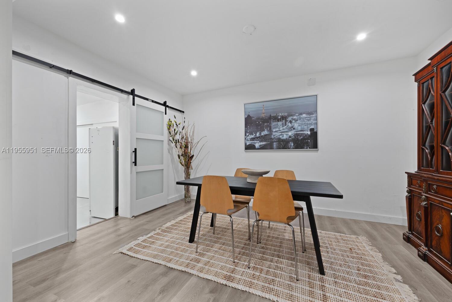 SNAPPER CREEK VILLAS - Residential