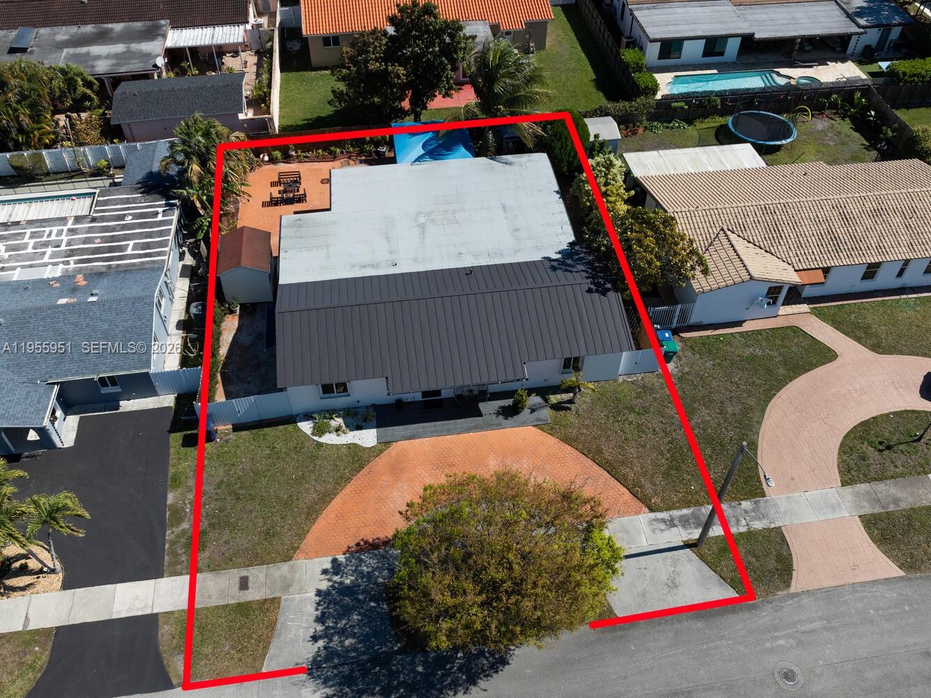 SNAPPER CREEK VILLAS - Residential