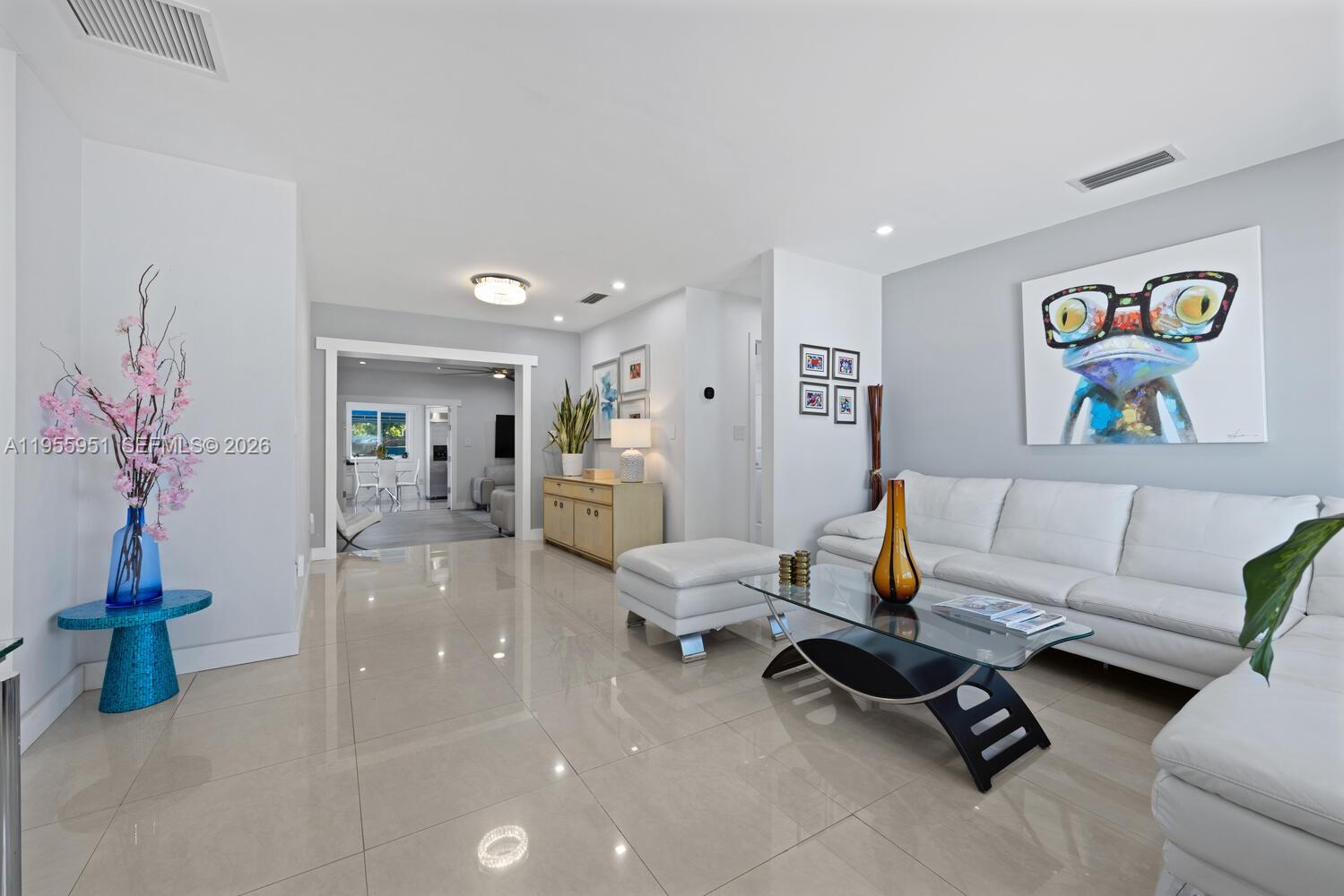 SNAPPER CREEK VILLAS - Residential