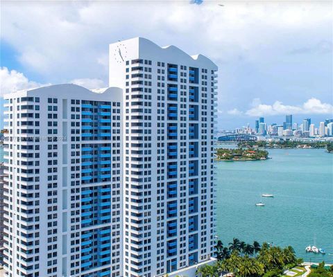 Condominium in Miami Beach FL 1330 West Ave.jpg