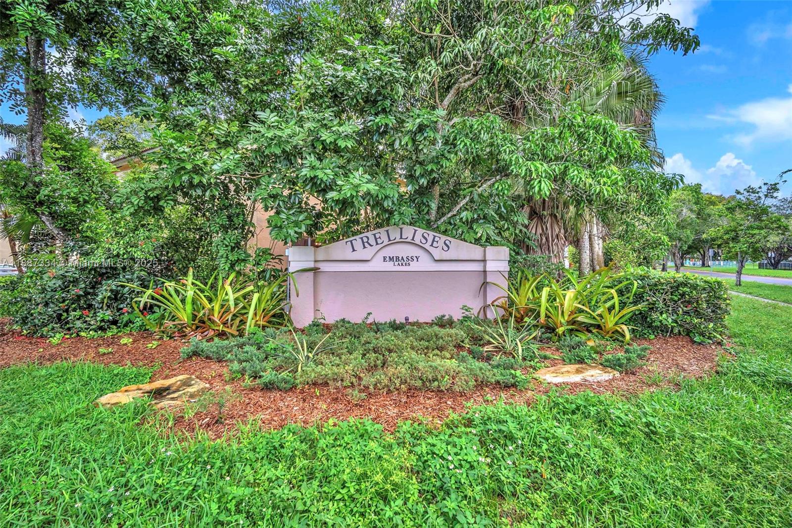 EMBASSY LAKES PHASE III - Residential