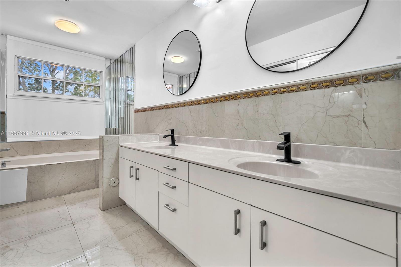 EMBASSY LAKES PHASE III - Residential