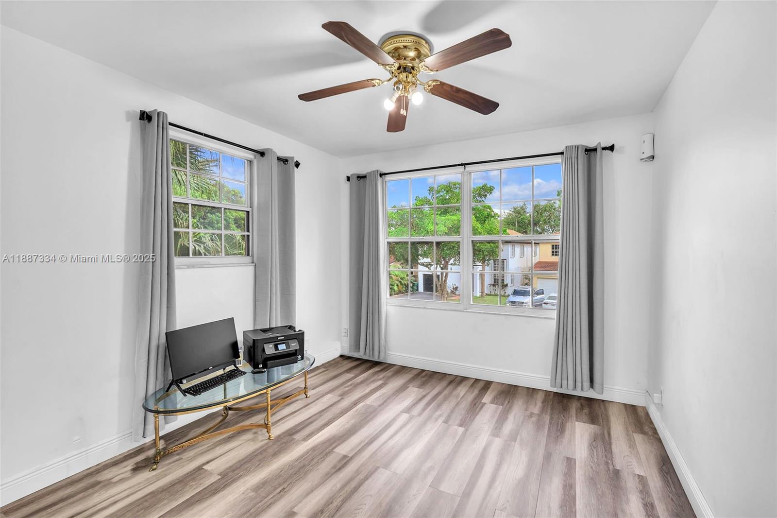EMBASSY LAKES PHASE III - Residential