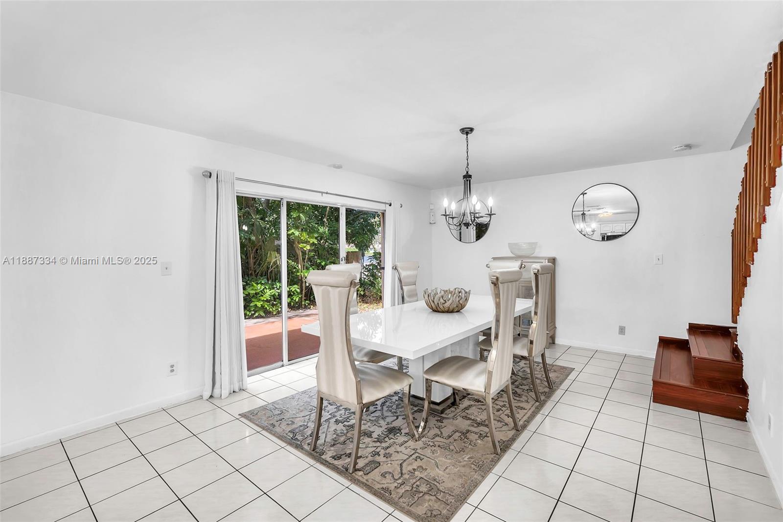 EMBASSY LAKES PHASE III - Residential