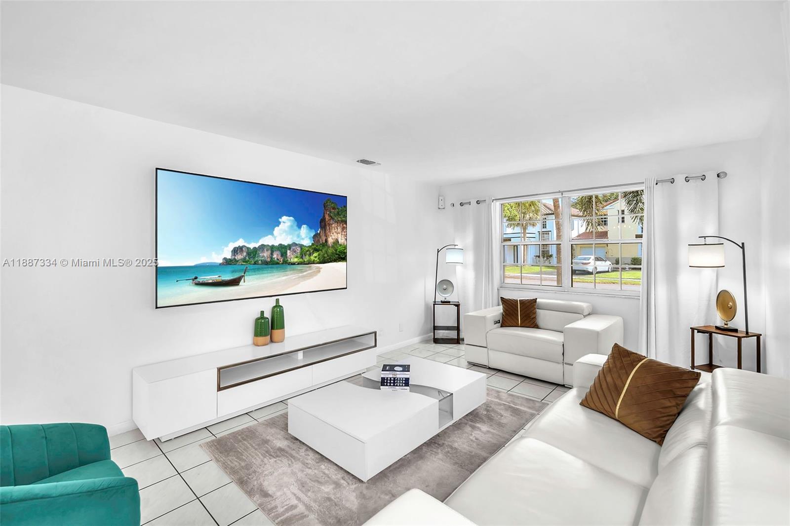 EMBASSY LAKES PHASE III - Residential