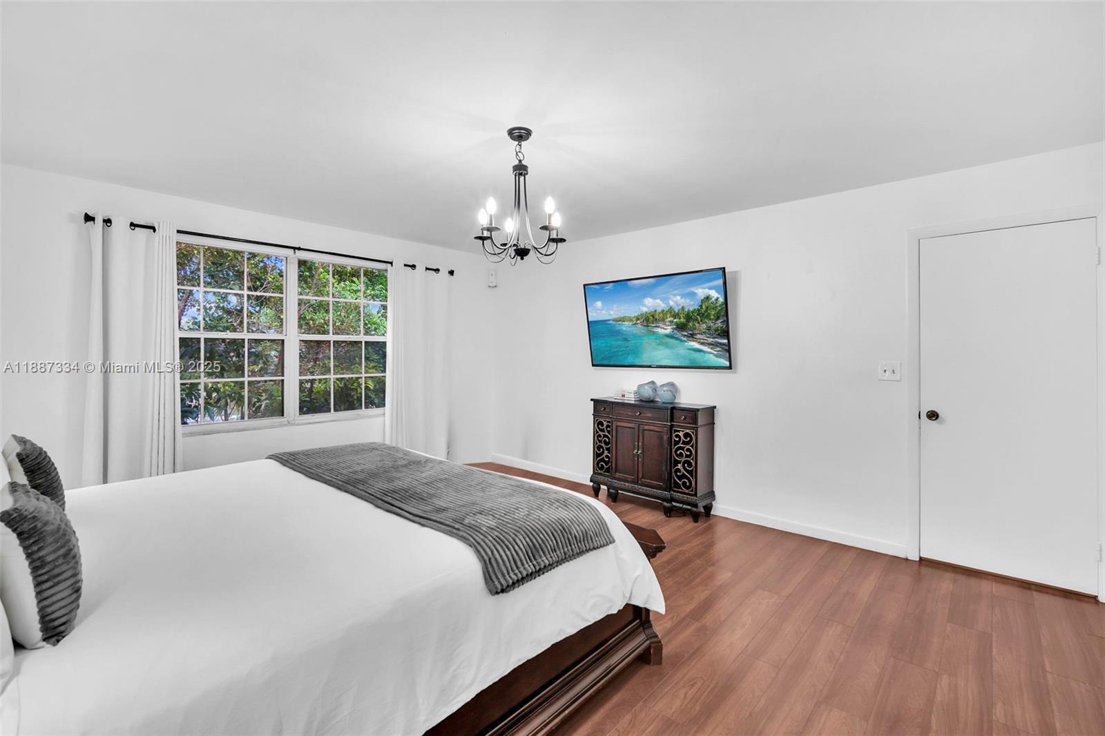 EMBASSY LAKES PHASE III - Residential