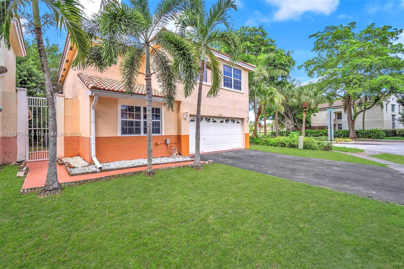 EMBASSY LAKES PHASE III - Residential
