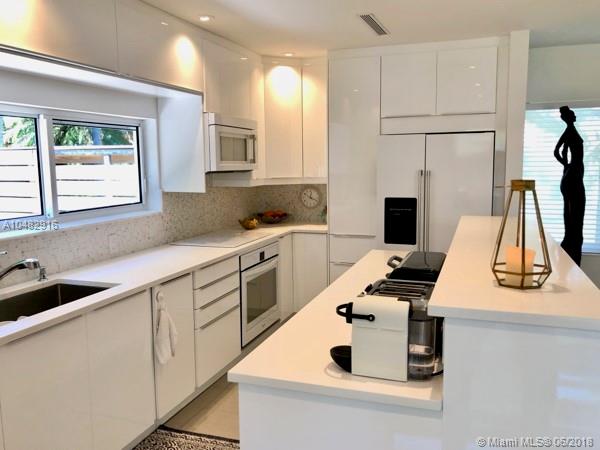TROPICAL ISLE HOMES SUB 4 - Residential
