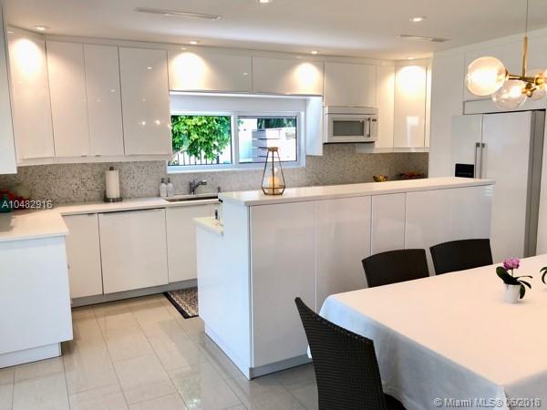TROPICAL ISLE HOMES SUB 4 - Residential