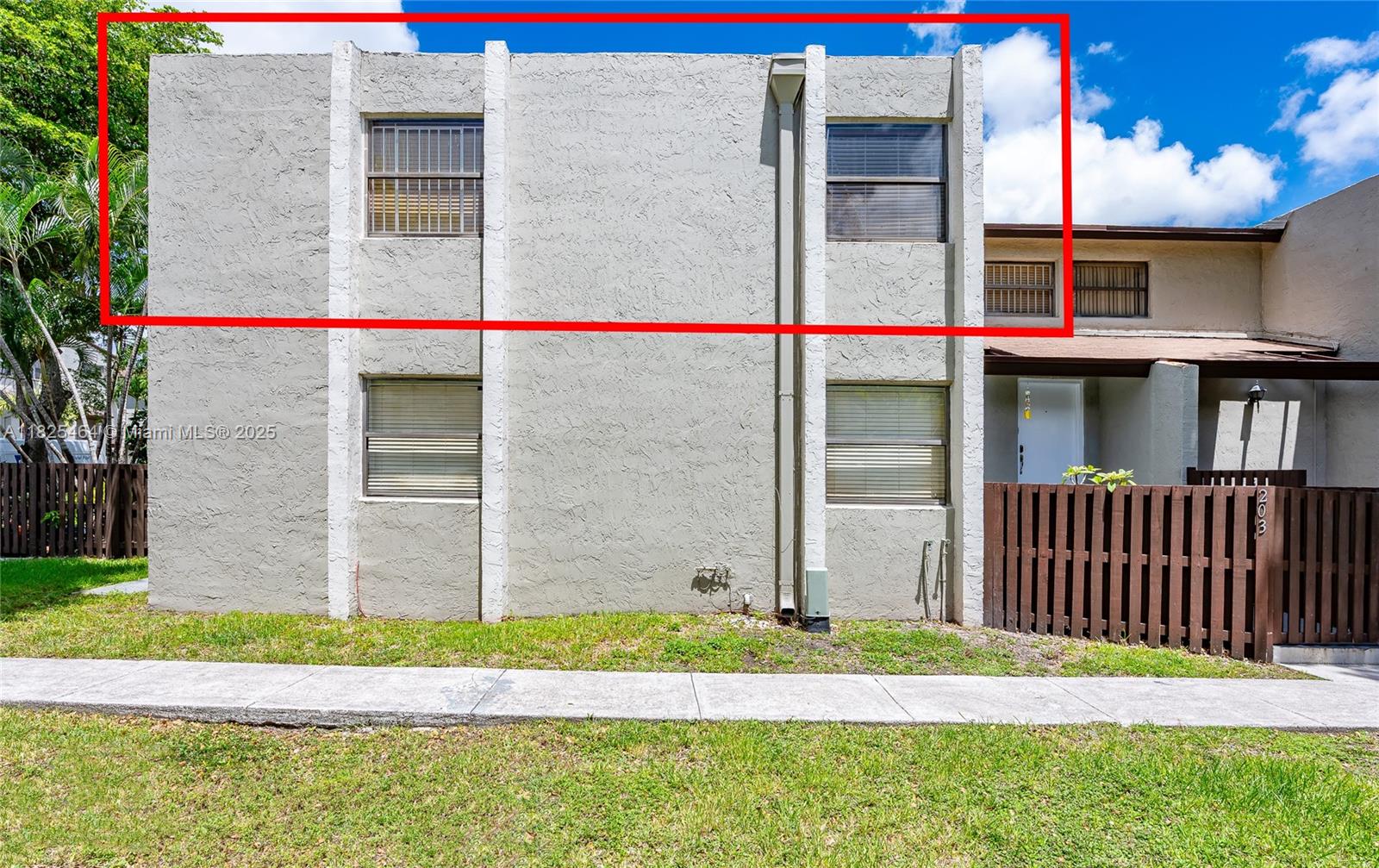 10010 NW 9th St Cir 203