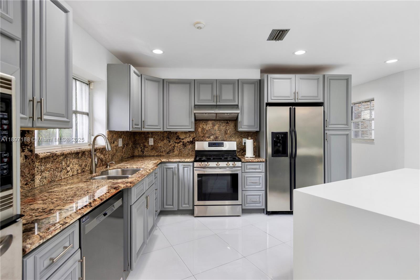 CORAL GABLES SEC B - Residential