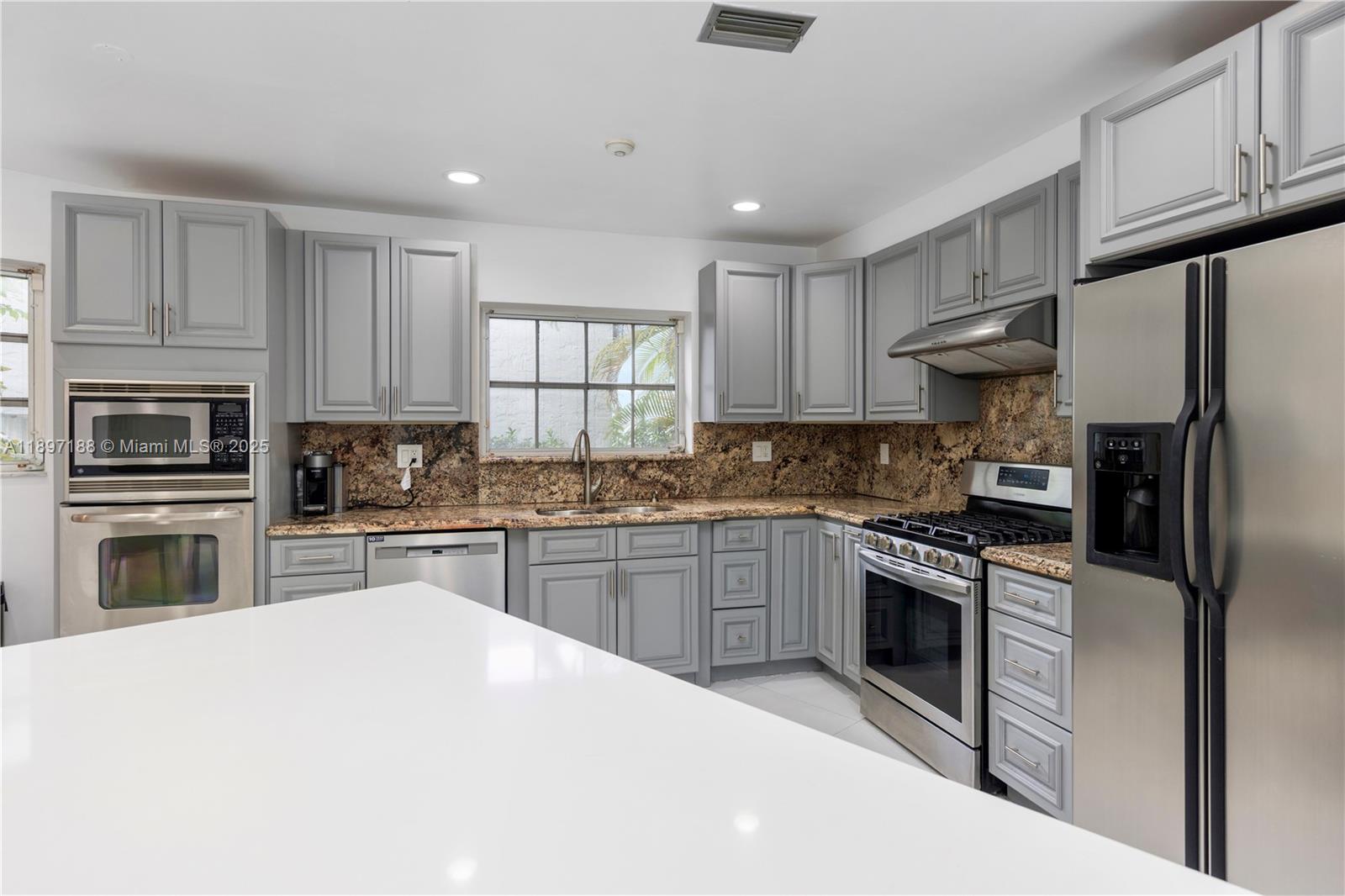 CORAL GABLES SEC B - Residential