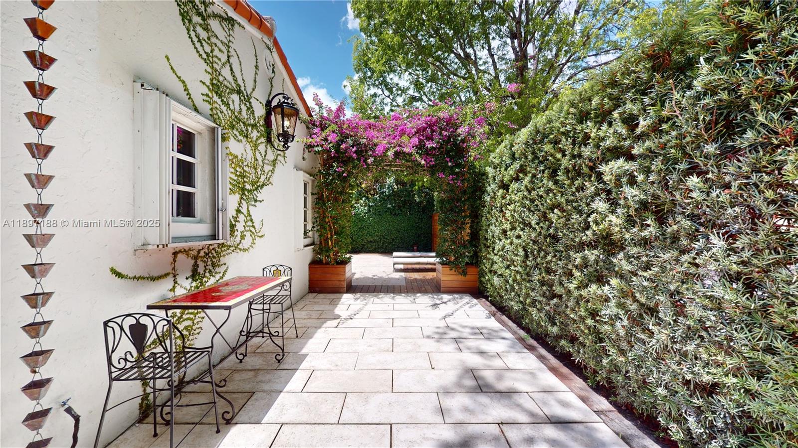 CORAL GABLES SEC B - Residential