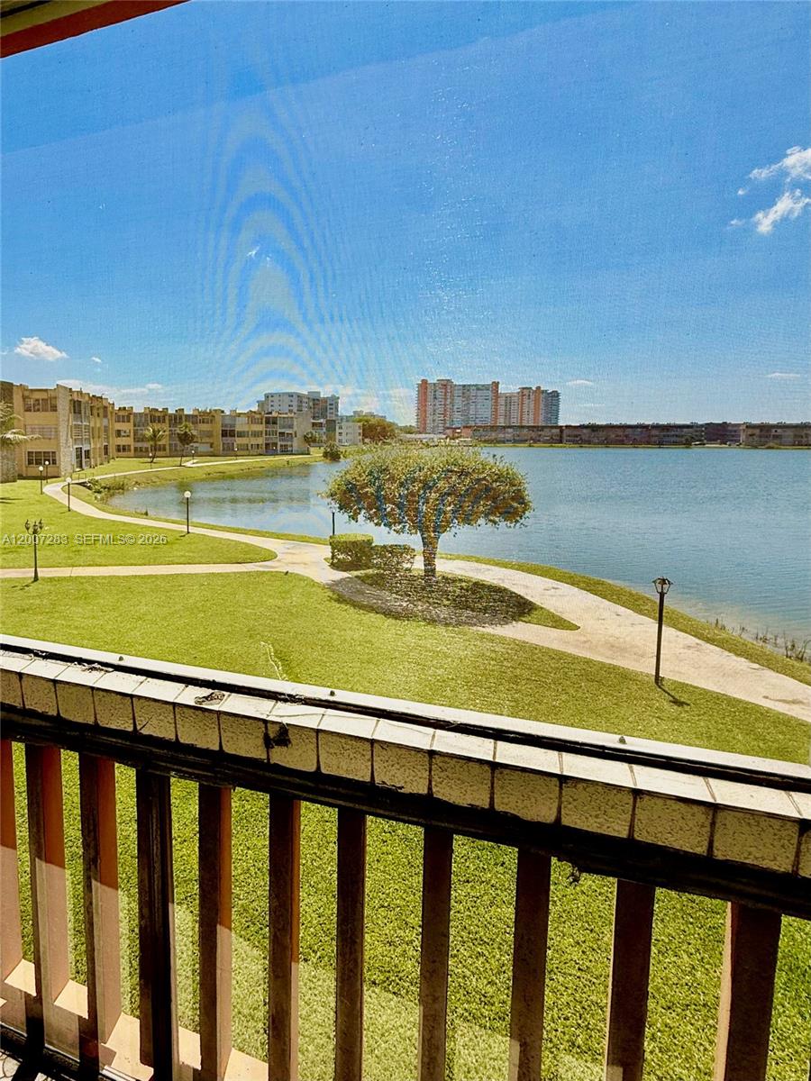 1591 NE Miami Gardens Dr 205
