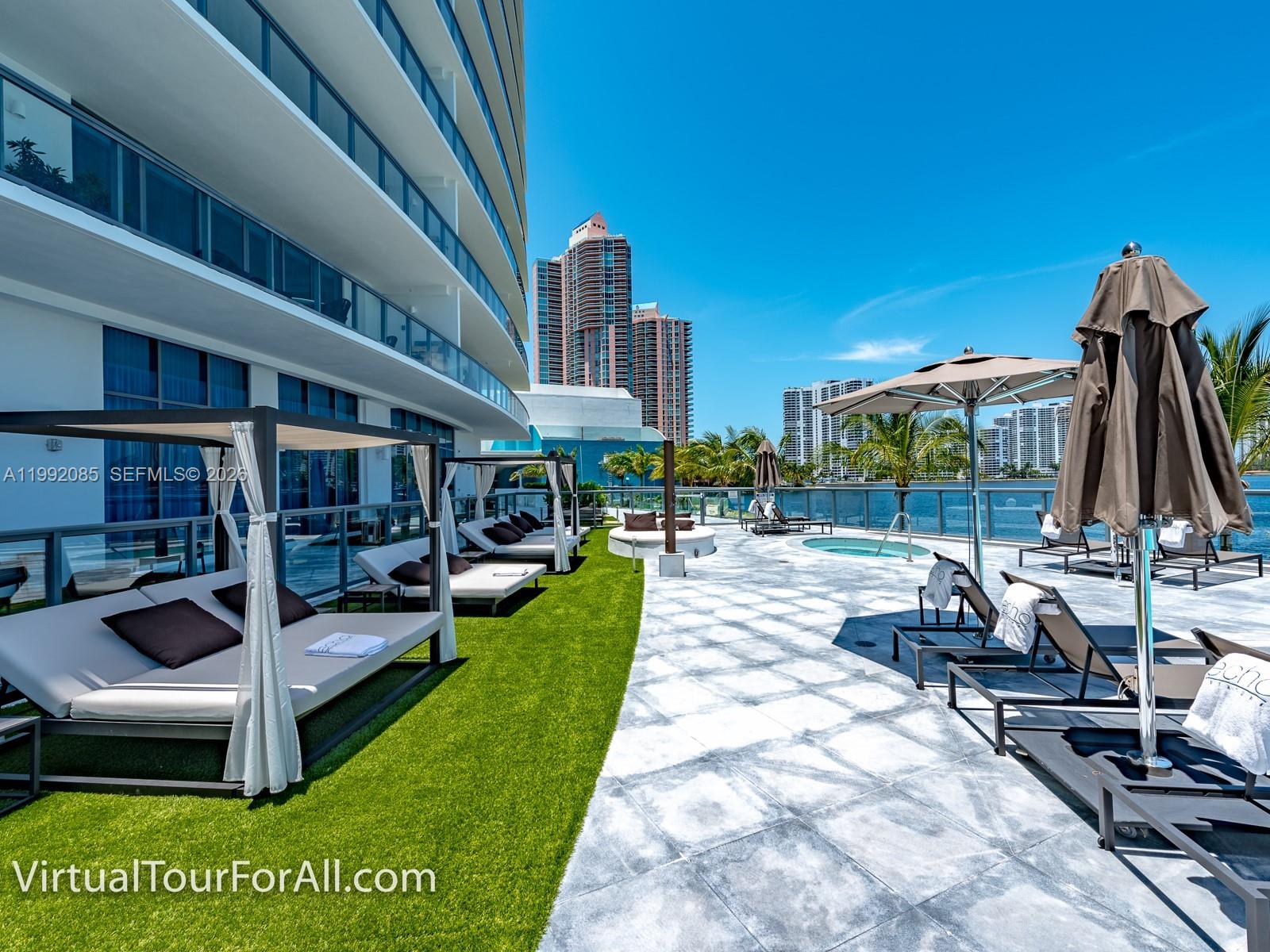 ECHO CONDO - Residential