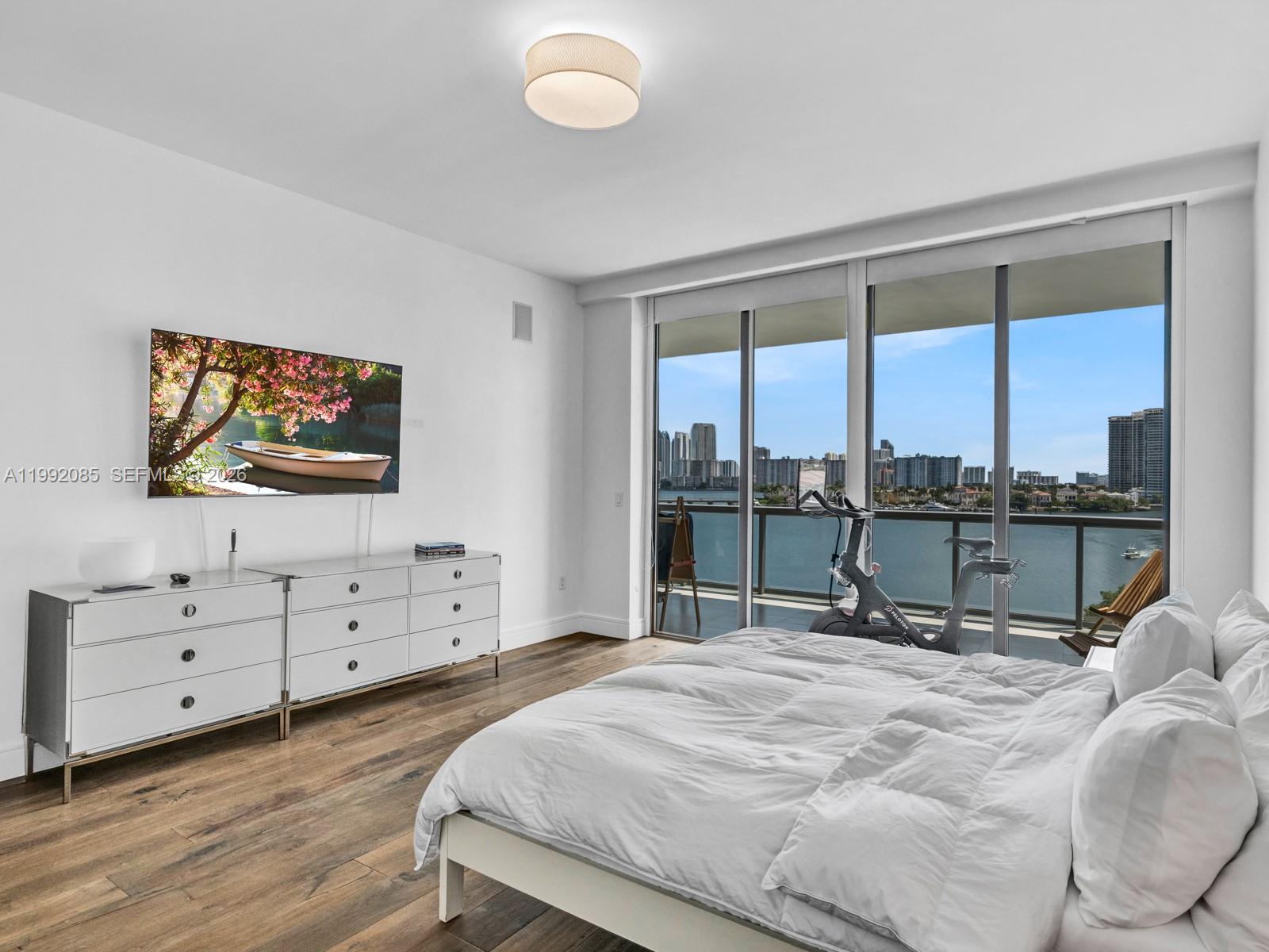 ECHO CONDO - Residential