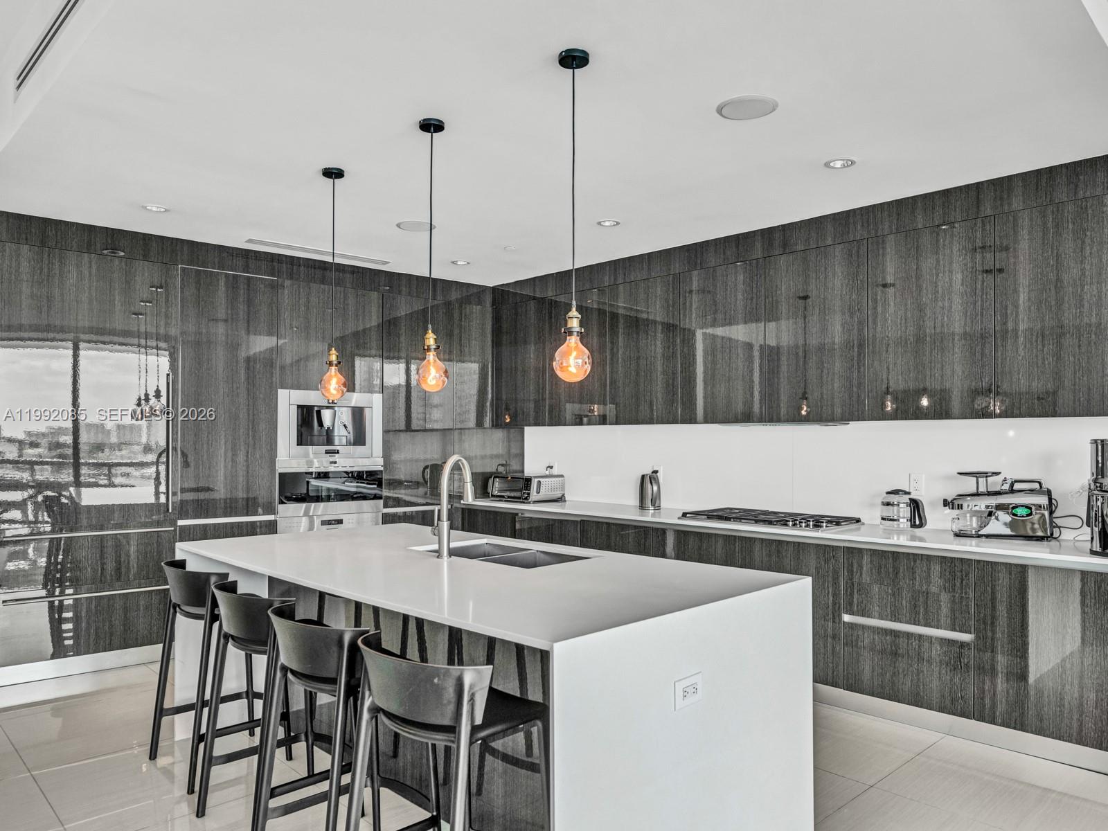 ECHO CONDO - Residential