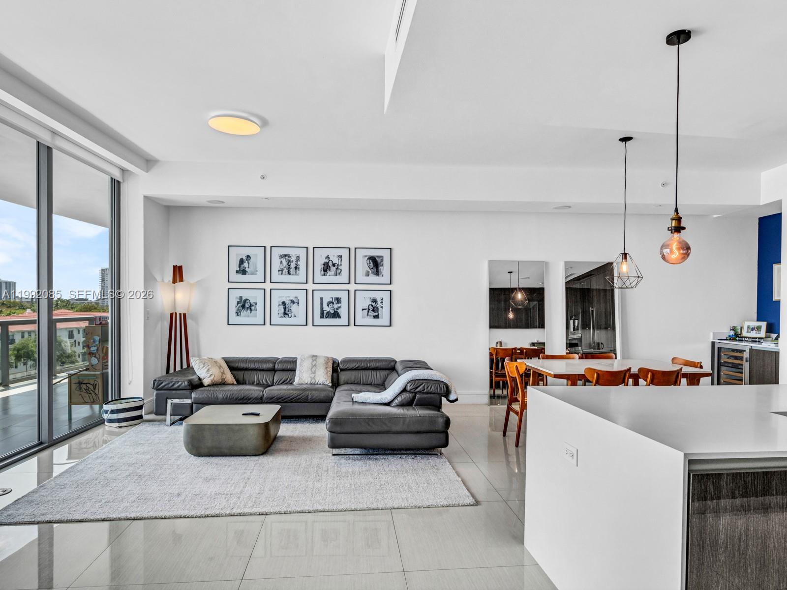 ECHO CONDO - Residential