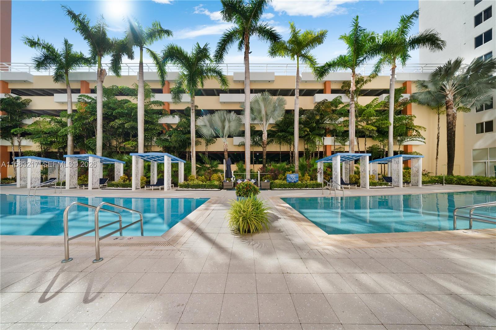 VENTURE AT AVENTURA EAST - Residential