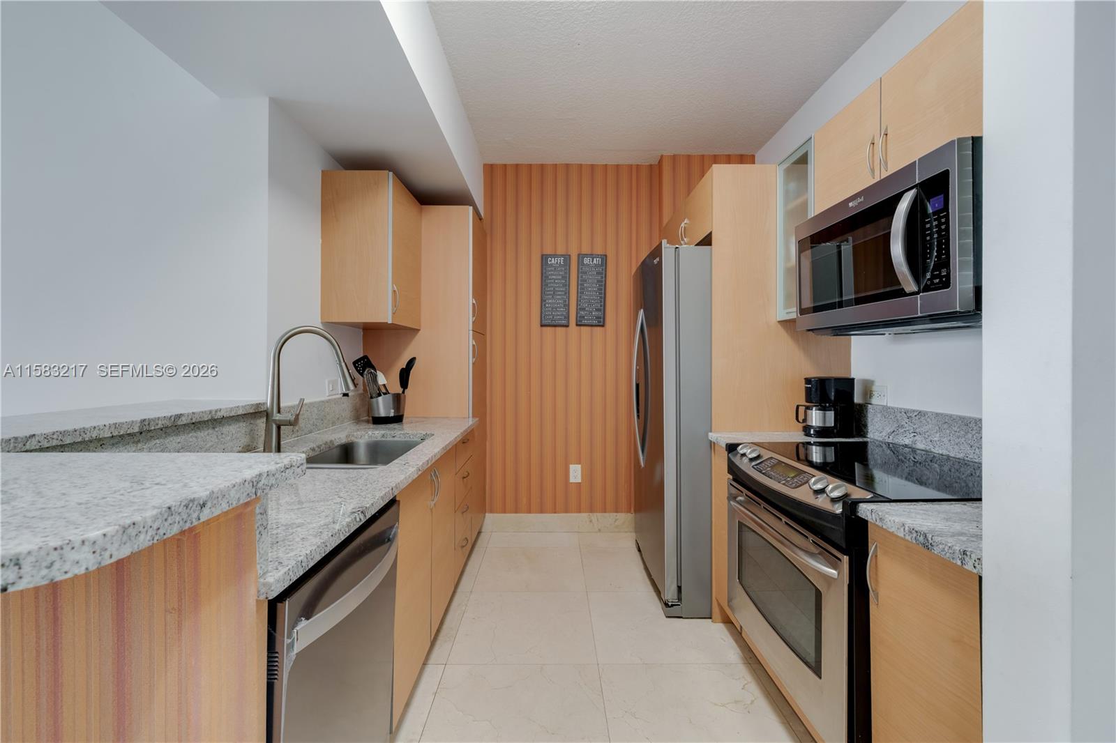 VENTURE AT AVENTURA EAST - Residential