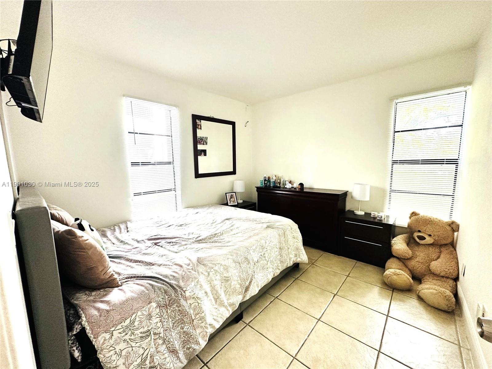 CYPRESS TRACE CONDO - Residential Lease