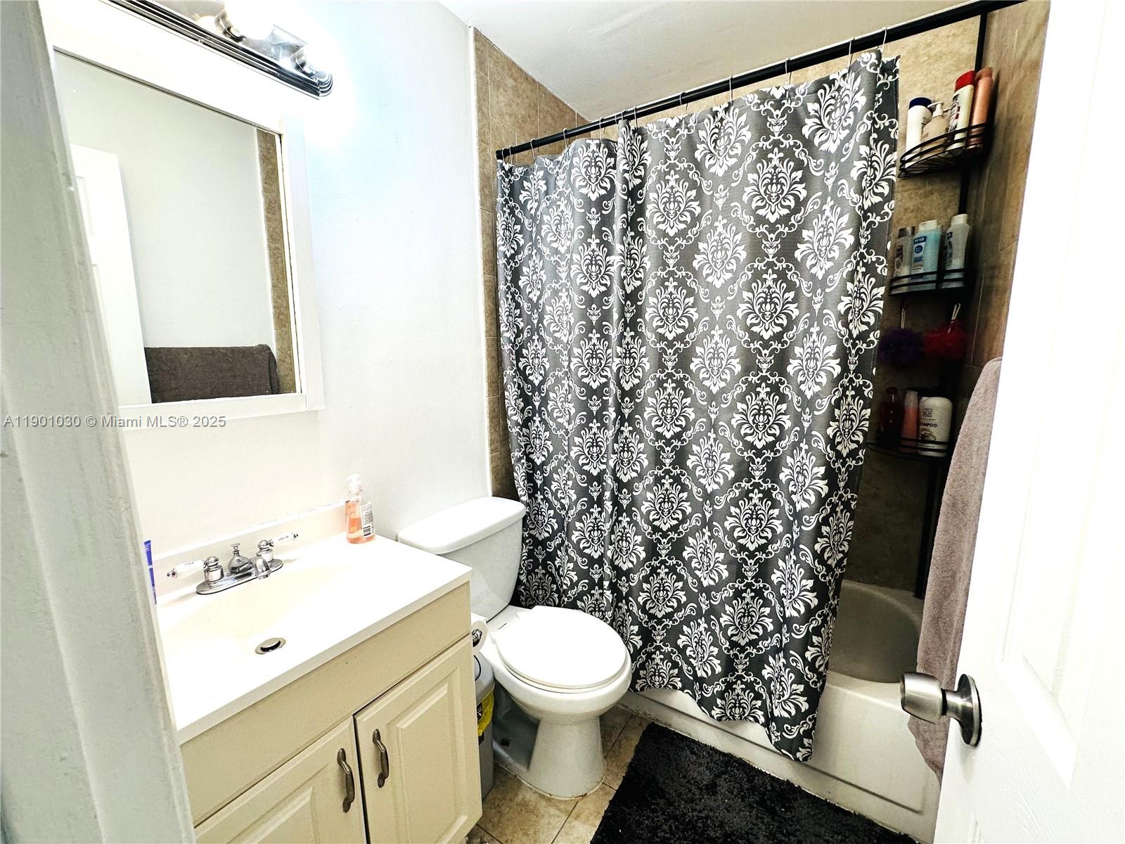 CYPRESS TRACE CONDO - Residential Lease