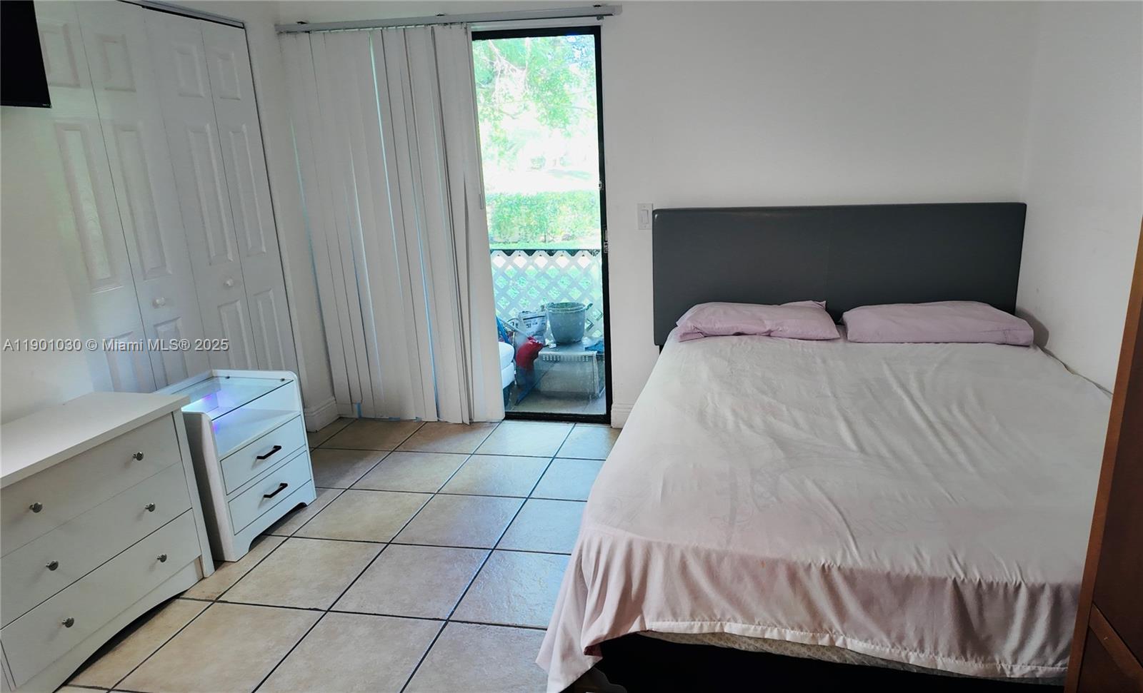 CYPRESS TRACE CONDO - Residential Lease