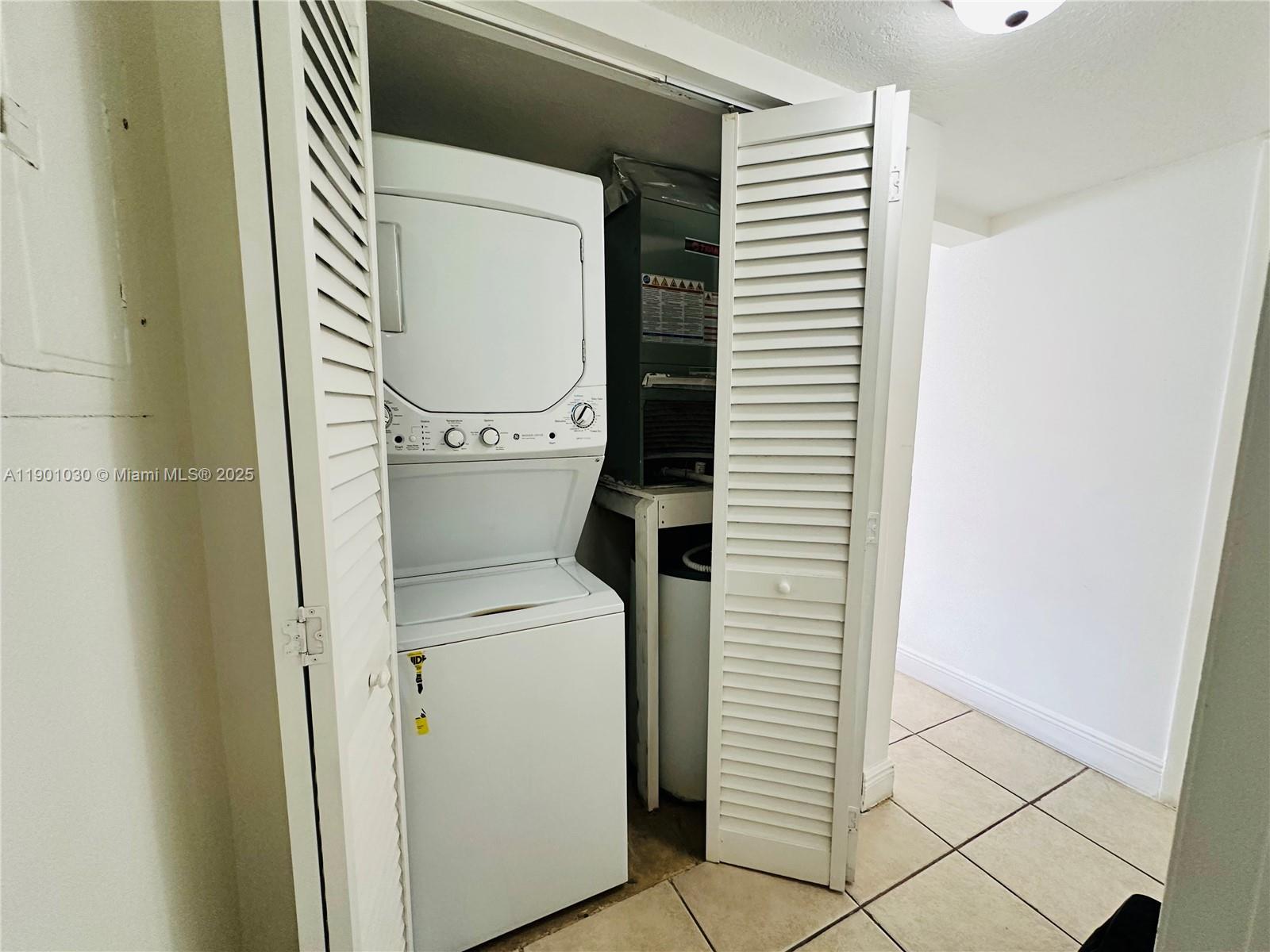 CYPRESS TRACE CONDO - Residential Lease