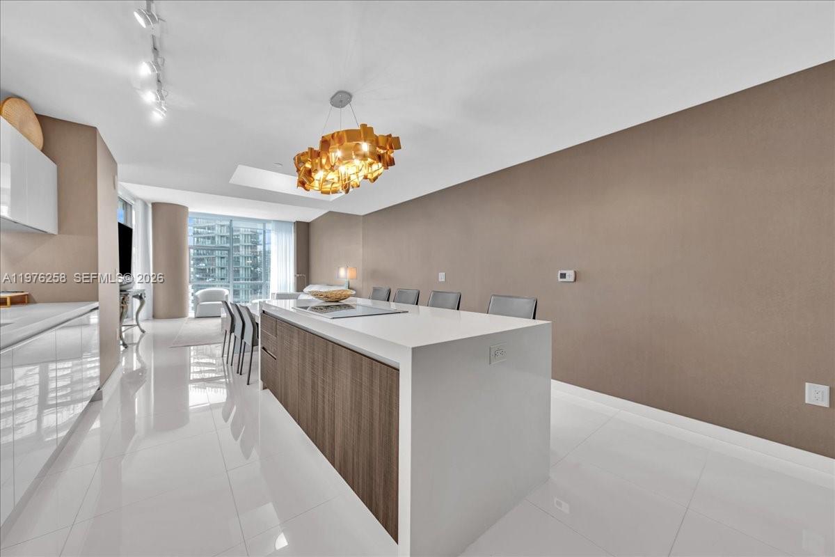 PARAMOUNT MIAMI WORLDCENT - Residential