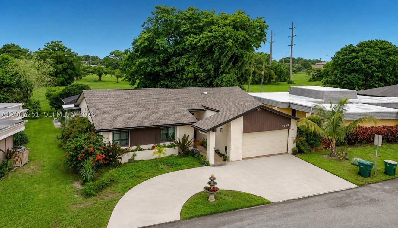 5403 Bayberry Ln