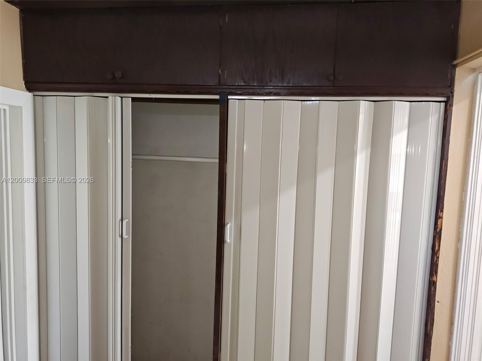 LAWNDALE 4TH ADDN - Residential Lease