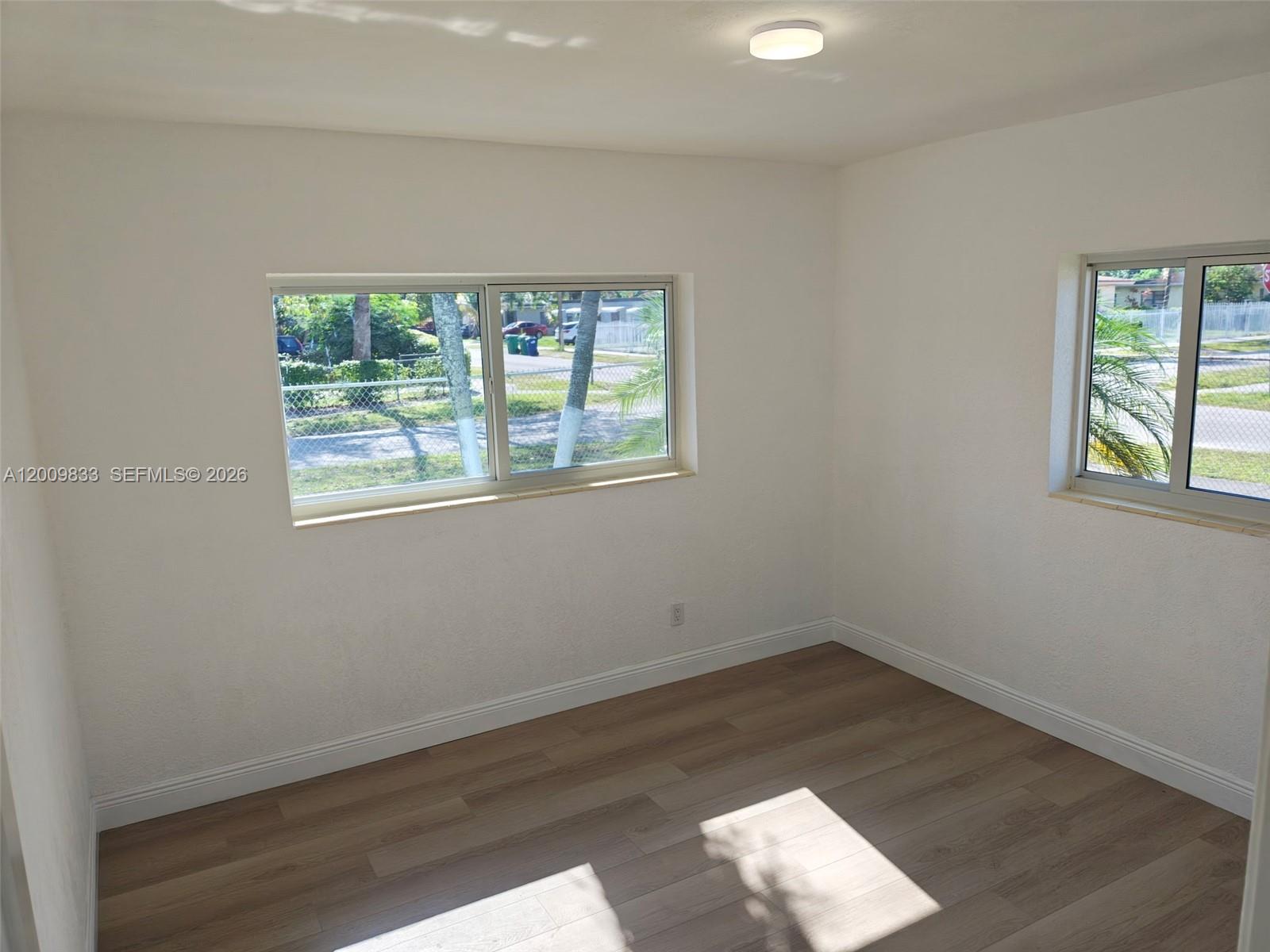 LAWNDALE 4TH ADDN - Residential Lease