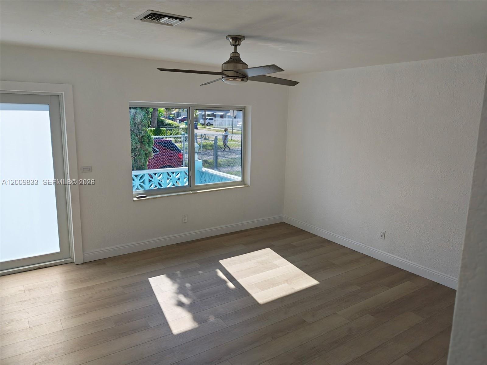 LAWNDALE 4TH ADDN - Residential Lease