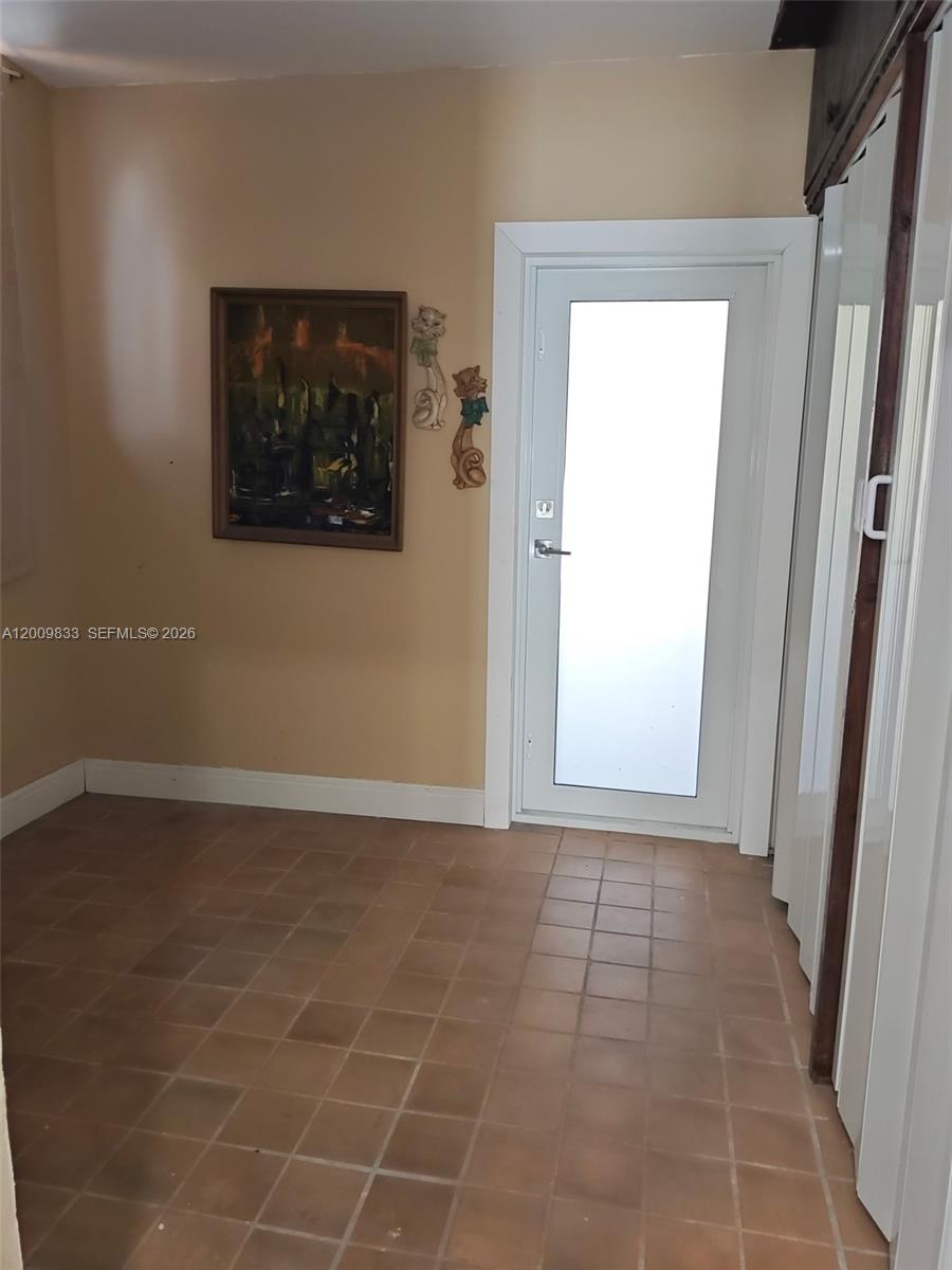 LAWNDALE 4TH ADDN - Residential Lease