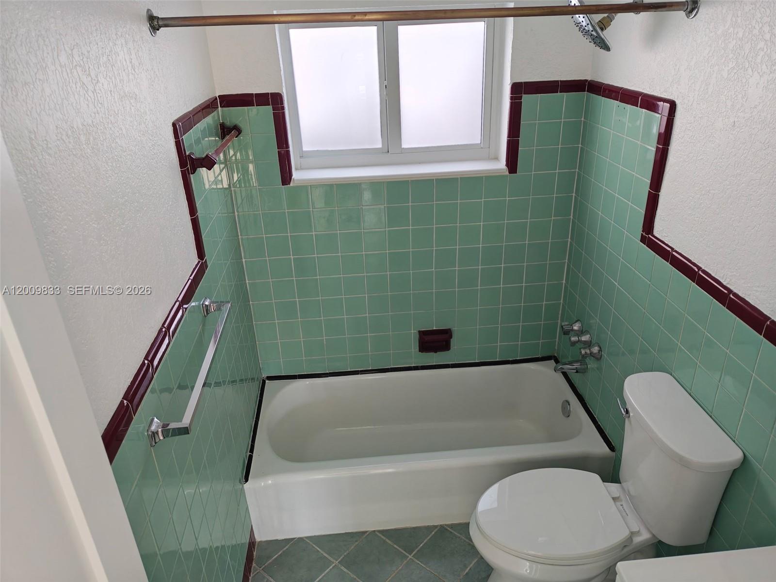 LAWNDALE 4TH ADDN - Residential Lease