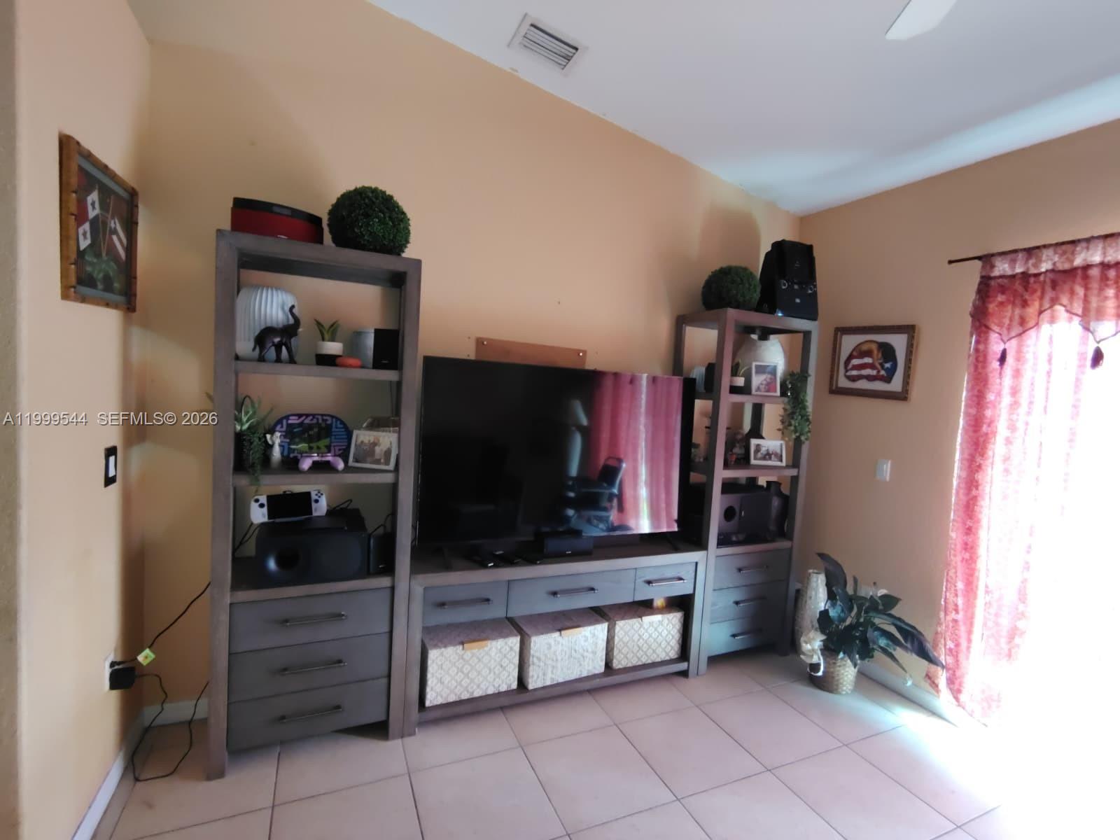 NORTH PALM ESTATE - Residential