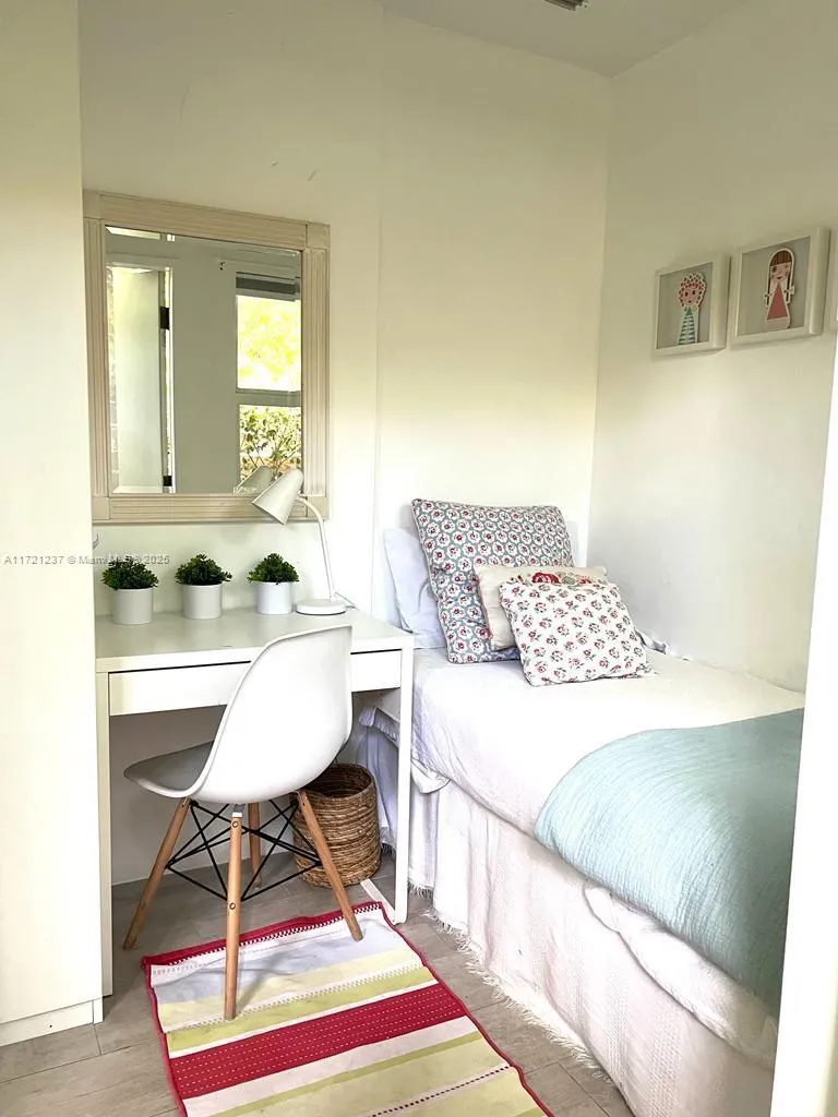 Miami, Florida 33129, United States, 4 Bedrooms Bedrooms, ,4 BathroomsBathrooms,Residential,Pending,20677