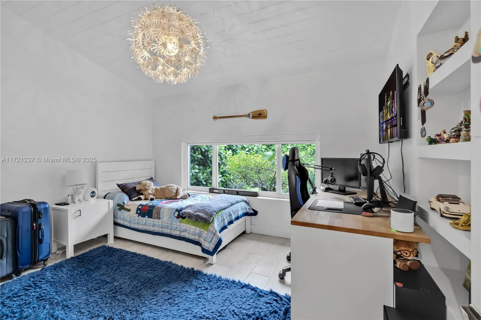 Miami, Florida 33129, United States, 4 Bedrooms Bedrooms, ,4 BathroomsBathrooms,Residential,Pending,20677