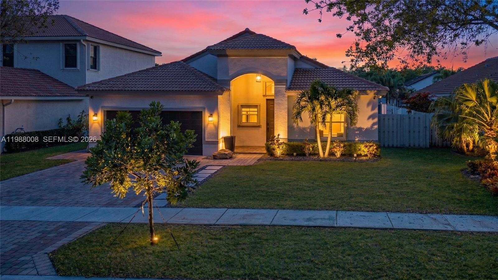 SUNSET LAKES PLAT ONE - Residential