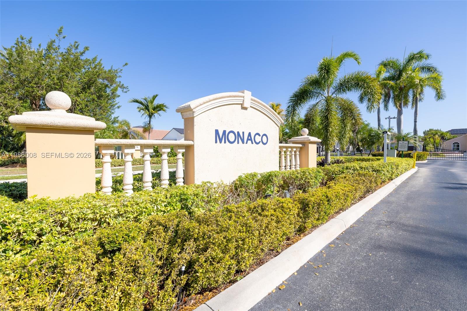 SUNSET LAKES PLAT ONE - Residential