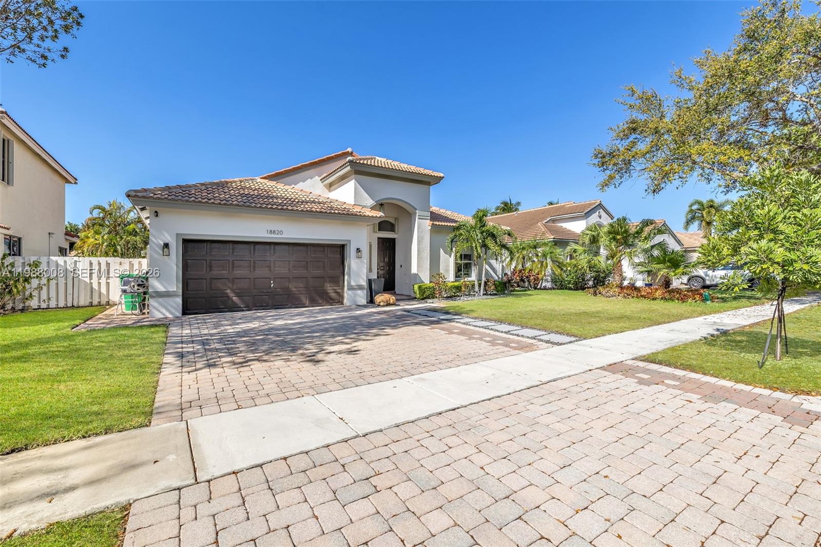 SUNSET LAKES PLAT ONE - Residential