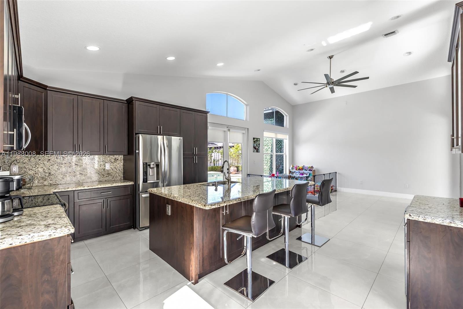 SUNSET LAKES PLAT ONE - Residential