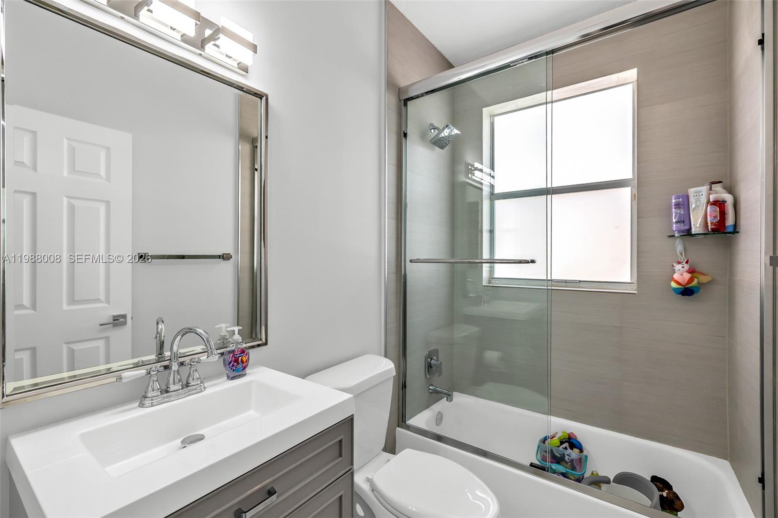 SUNSET LAKES PLAT ONE - Residential