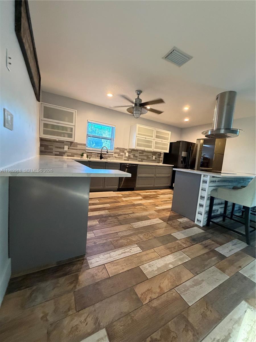 DAVIS ISLES - Residential