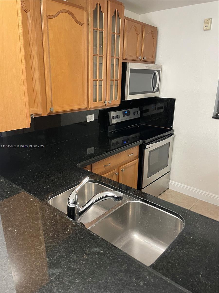 GARDENS OF KENDALL CONDO - Residential Lease
