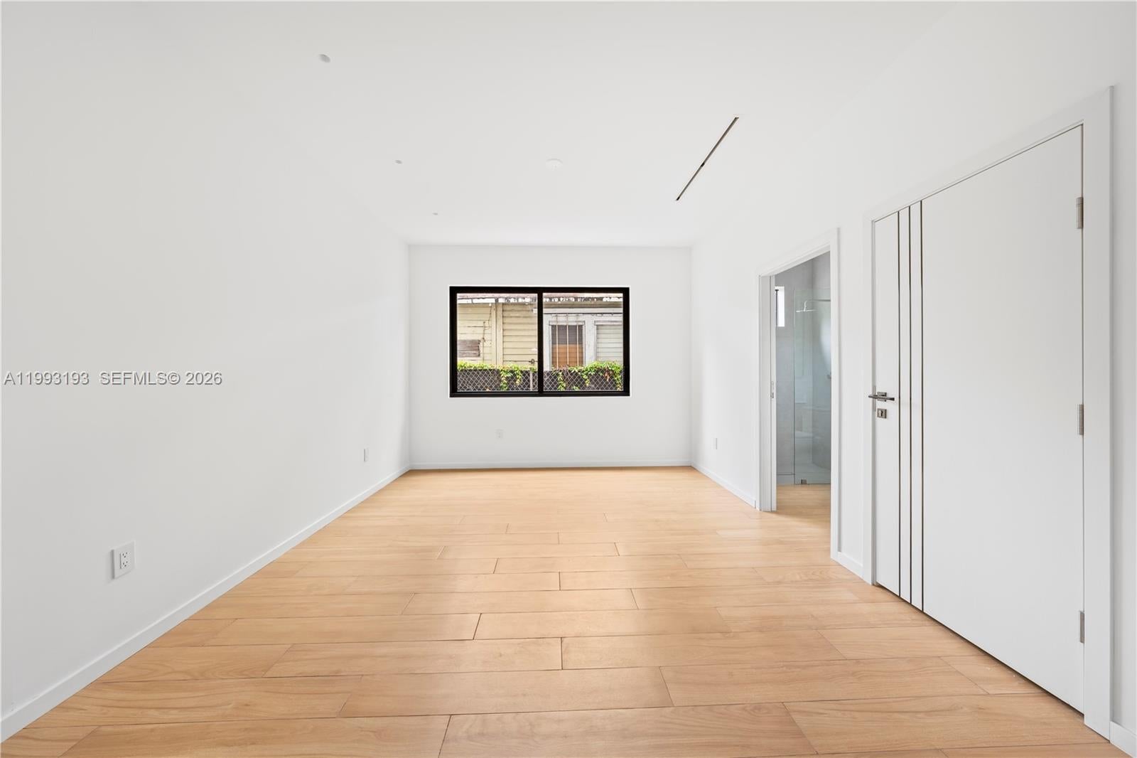 AMD PL OF MIAMI SUB ACRES - Residential