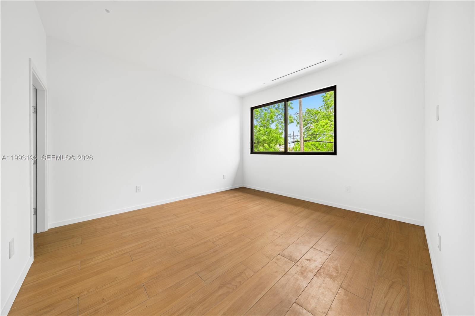 AMD PL OF MIAMI SUB ACRES - Residential