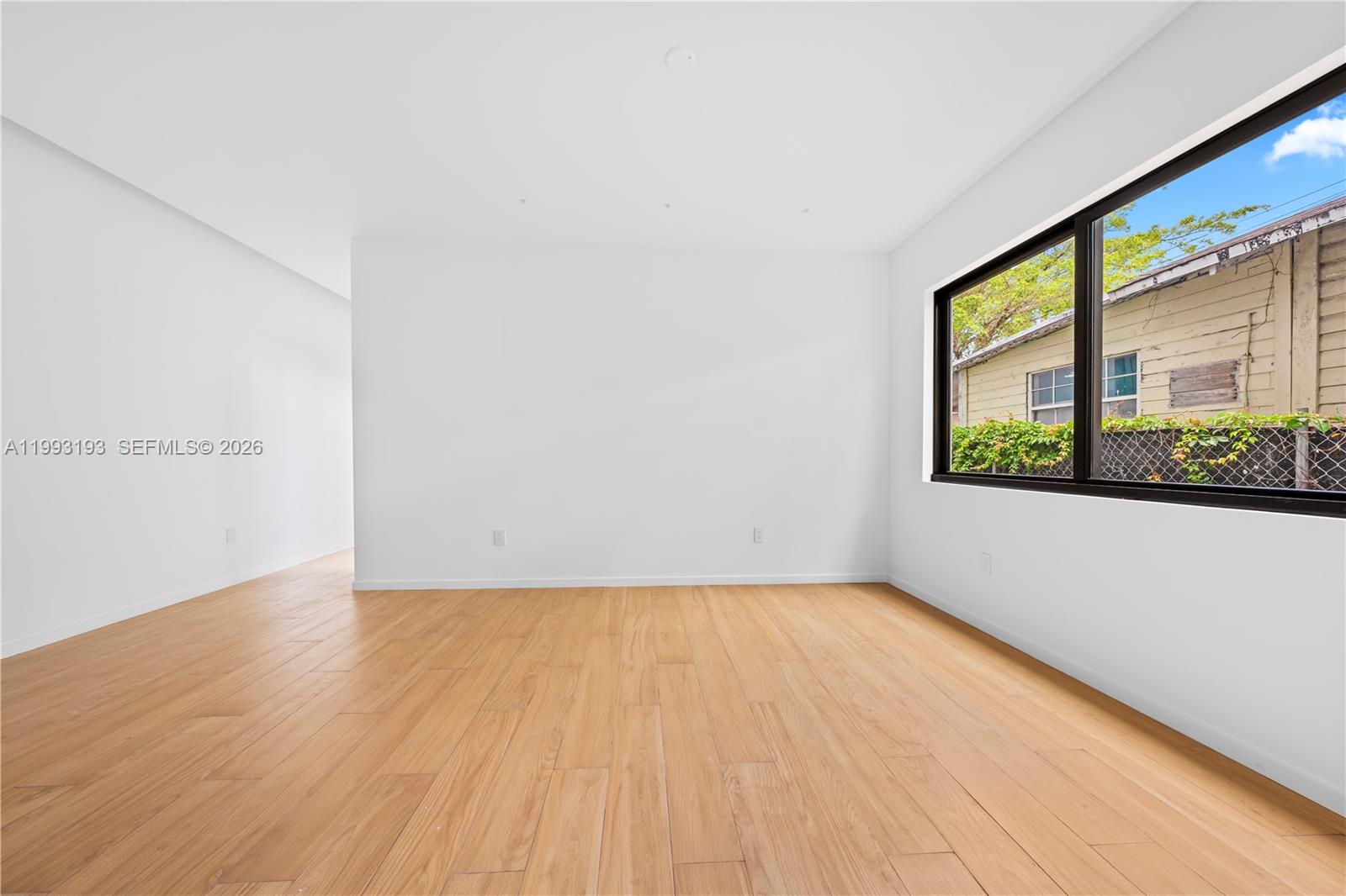 AMD PL OF MIAMI SUB ACRES - Residential