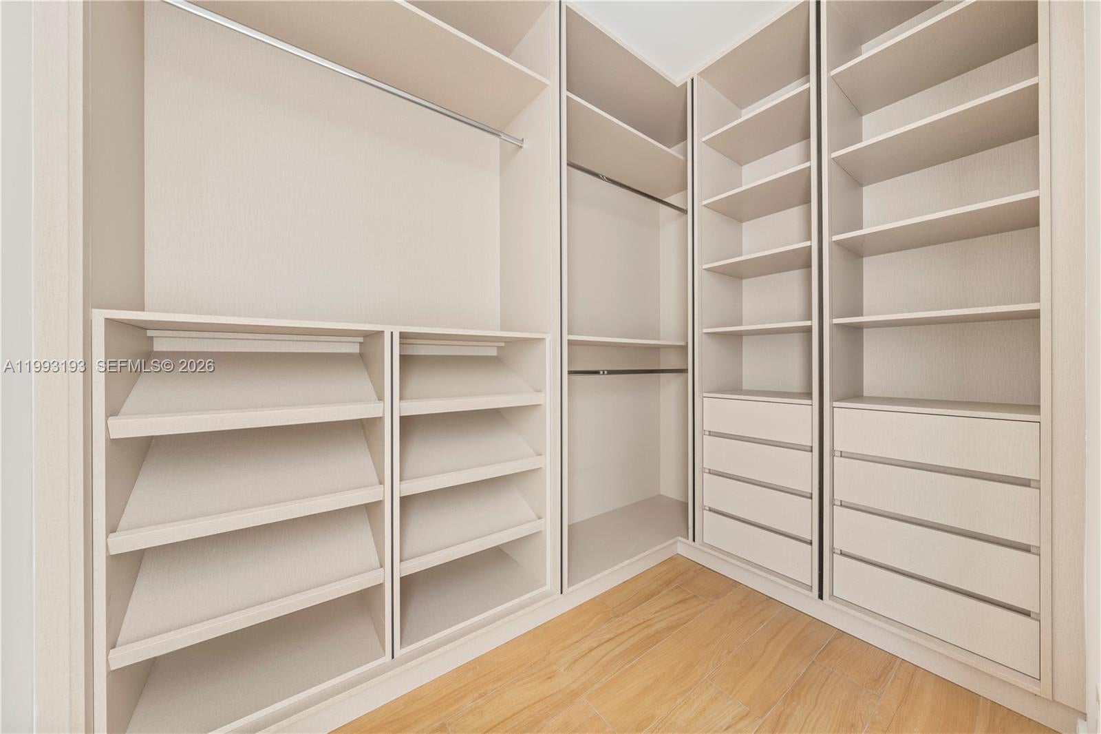 AMD PL OF MIAMI SUB ACRES - Residential