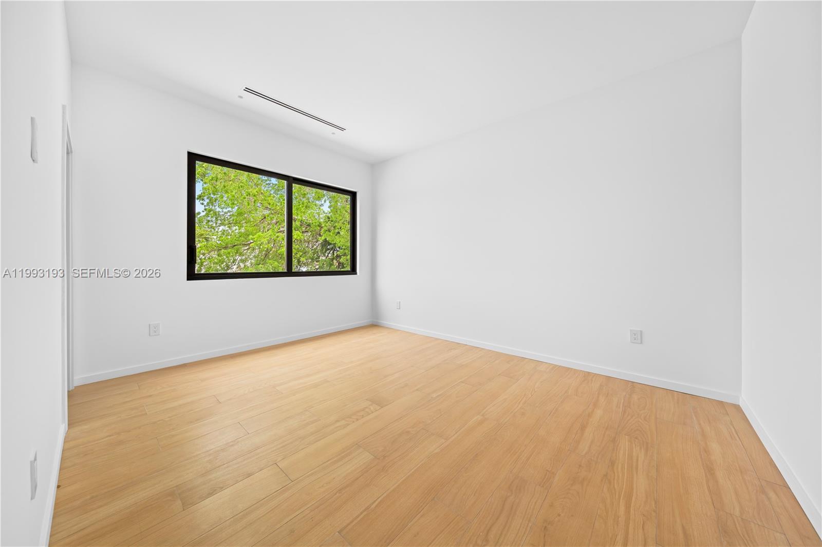 AMD PL OF MIAMI SUB ACRES - Residential